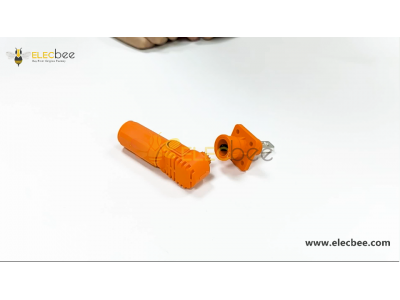 防水高压连接器橙色安装展示