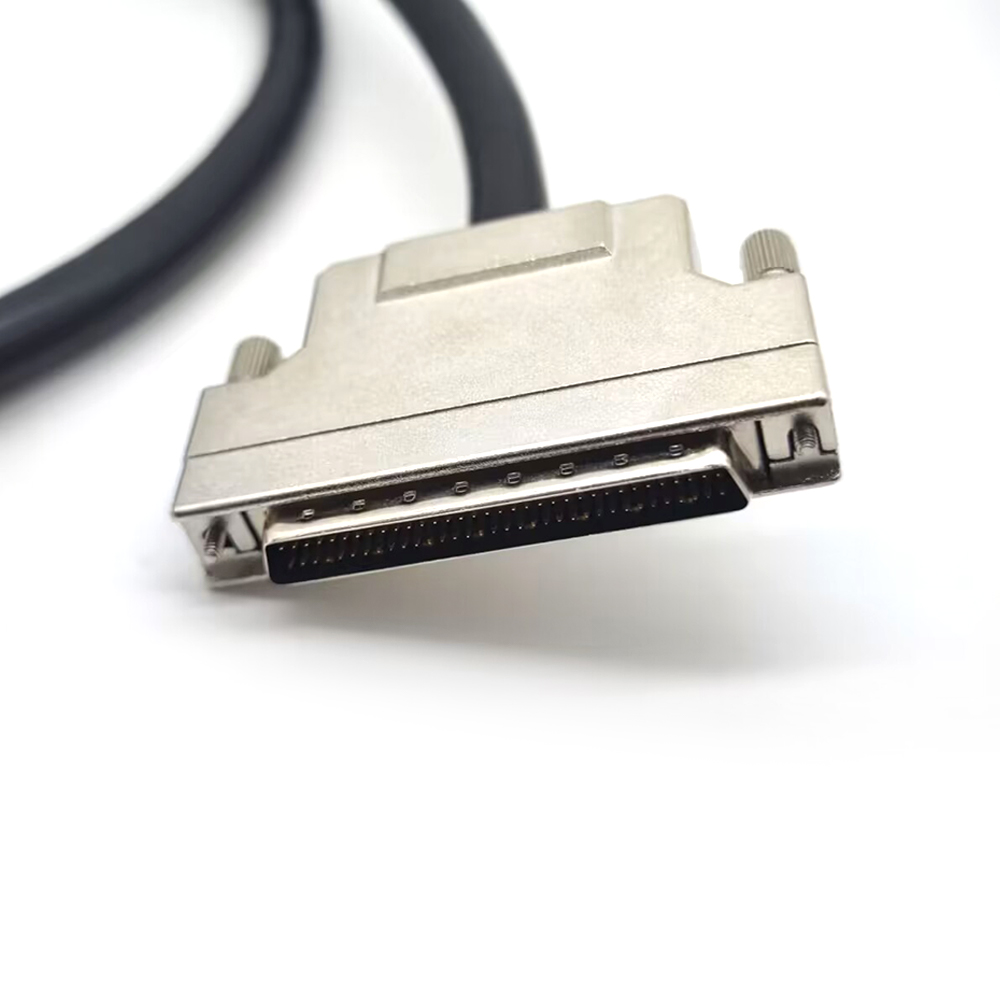 Kablo 1M ile VHDCI 68Pin Düz Erkek Dişi Konnektör Vidalı Kilitler